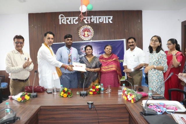 PSY MERITORIOUS HONOR CEREMONY SHAHDOL MP